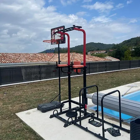 Villa Avec Vue, Piscine, Air De Jeu, Sport, Calme *