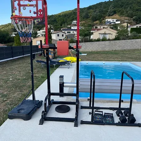 Avec Vue, Piscine, Air De Jeu, Sport, Calme Saint-Vallier (Drome)